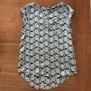Black and white floral print top